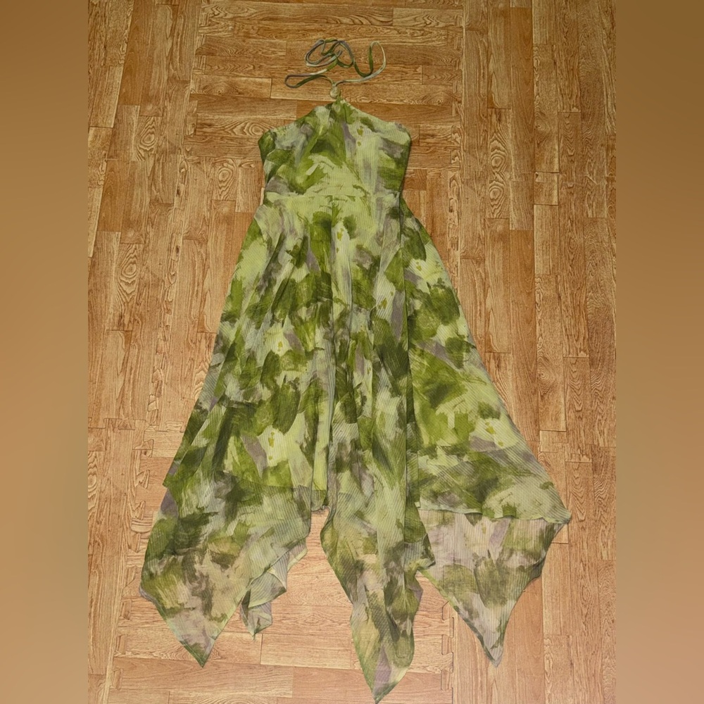 Windsor Dreamy Muse Watercolor Chiffon- Green, Medium 
Flowy Midi Dress